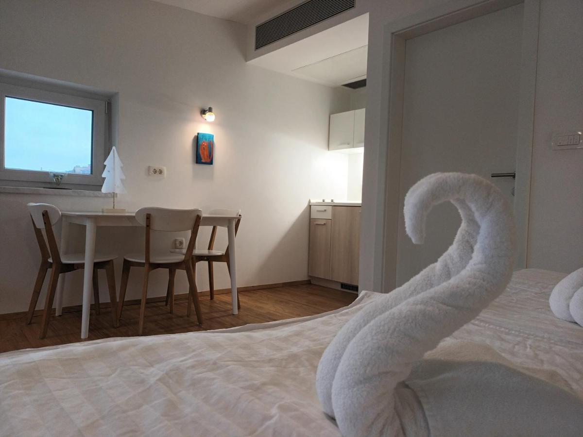 Accommodation Baron Ljubljana Ngoại thất bức ảnh
