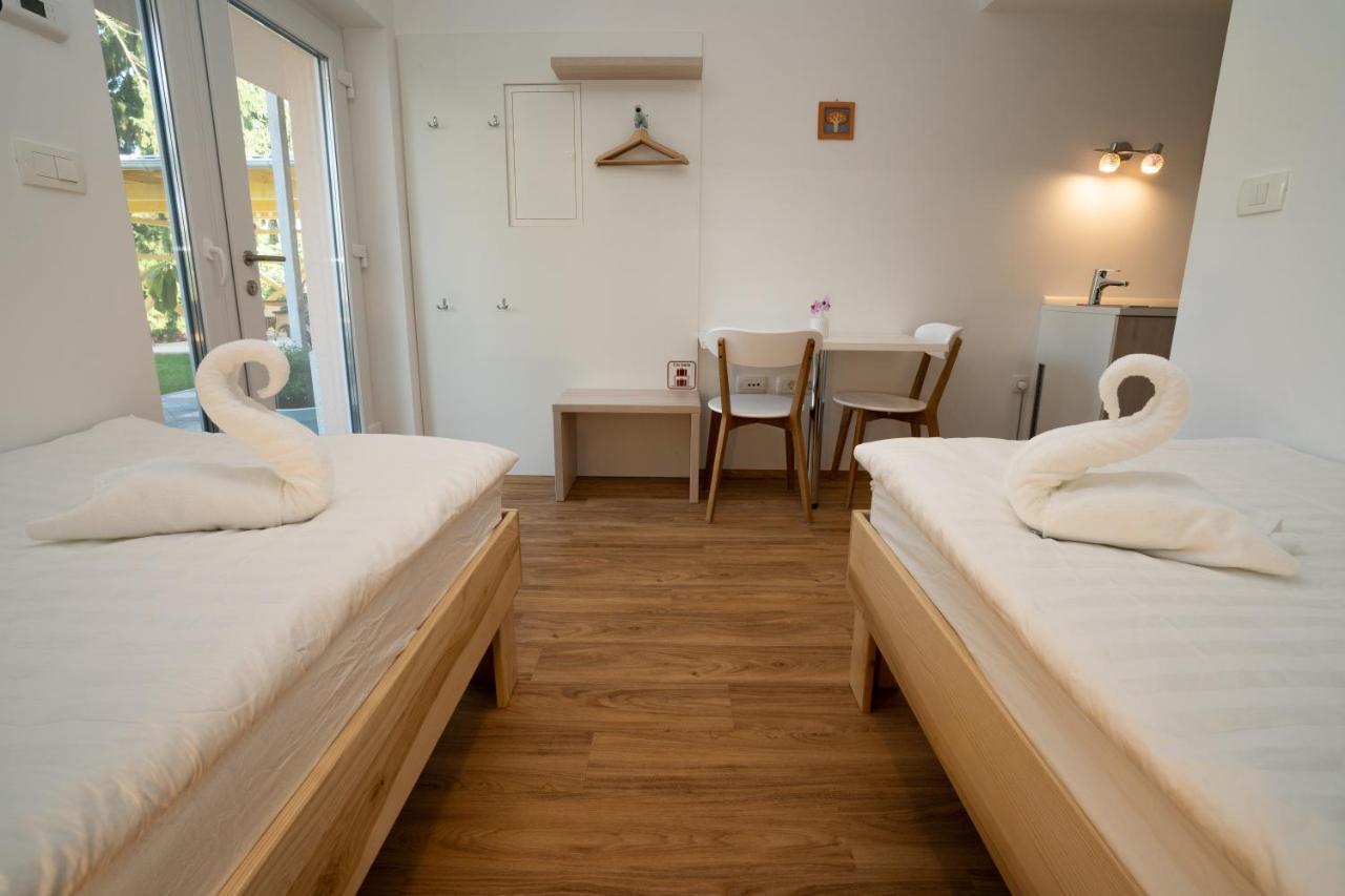 Accommodation Baron Ljubljana Ngoại thất bức ảnh